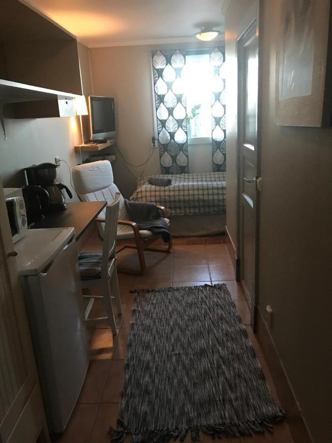 Broby Bed & Breakfast Entreplan ニュヒェーピング エクステリア 写真